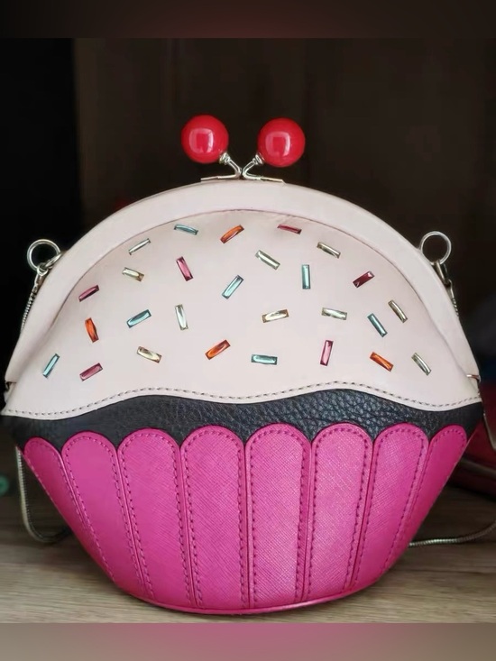 kate spade Handbags - Kate Spade Cupcake Bag